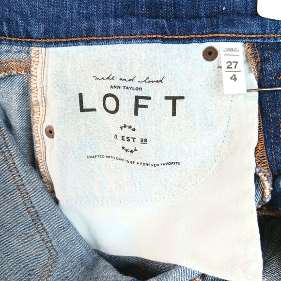 LOFT Women’s Denim Jean Shorts Blue Size 4 Button Fly Raw Hem - Picture 7 of 8